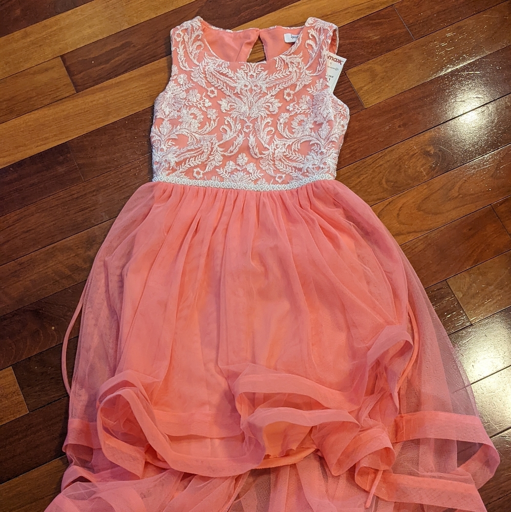 Girls dress